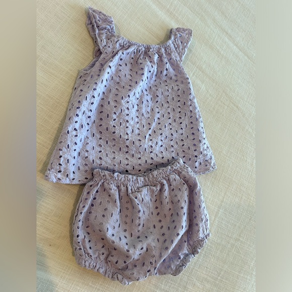 7 For All Mankind set - Picture 3 of 5